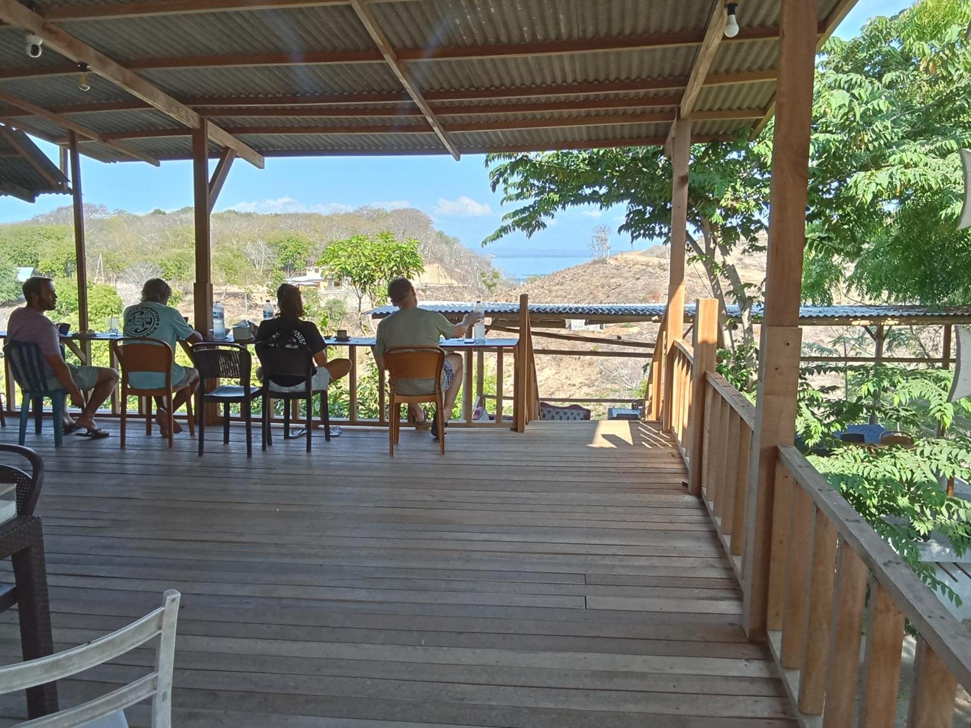 Feby'S Homestay Ekas Номер фото