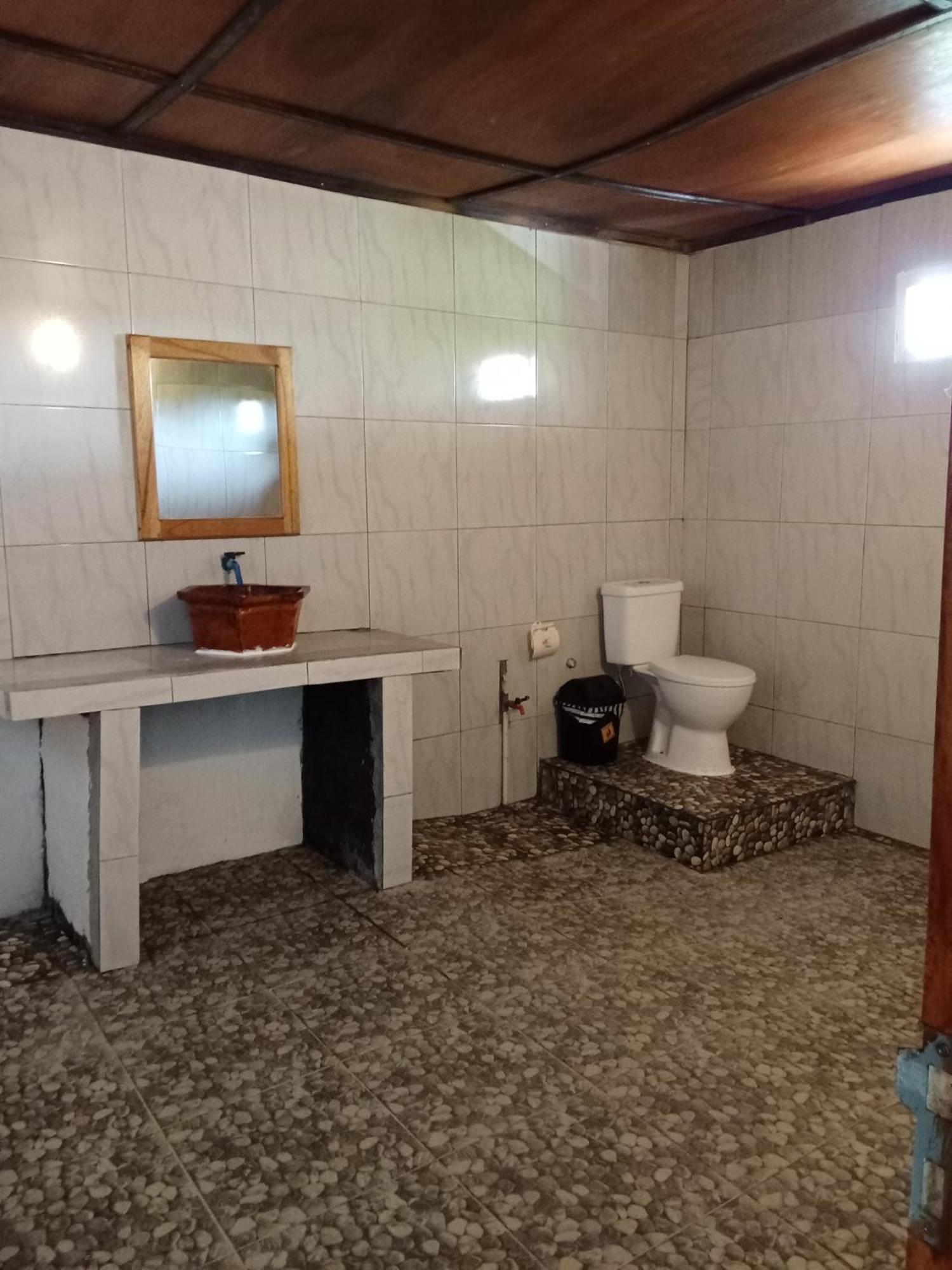 Feby'S Homestay Ekas Номер фото